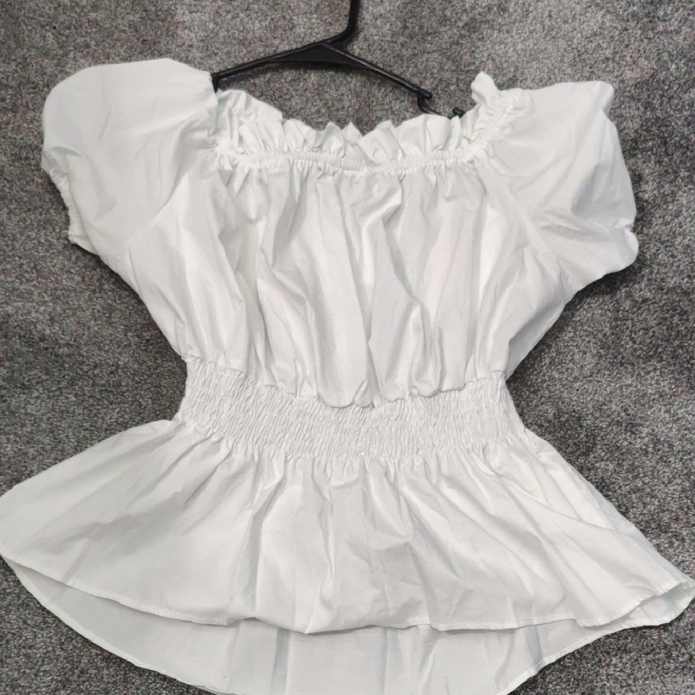 (Renaissance top for Cosplay) Elegant White Ruffled Blouse